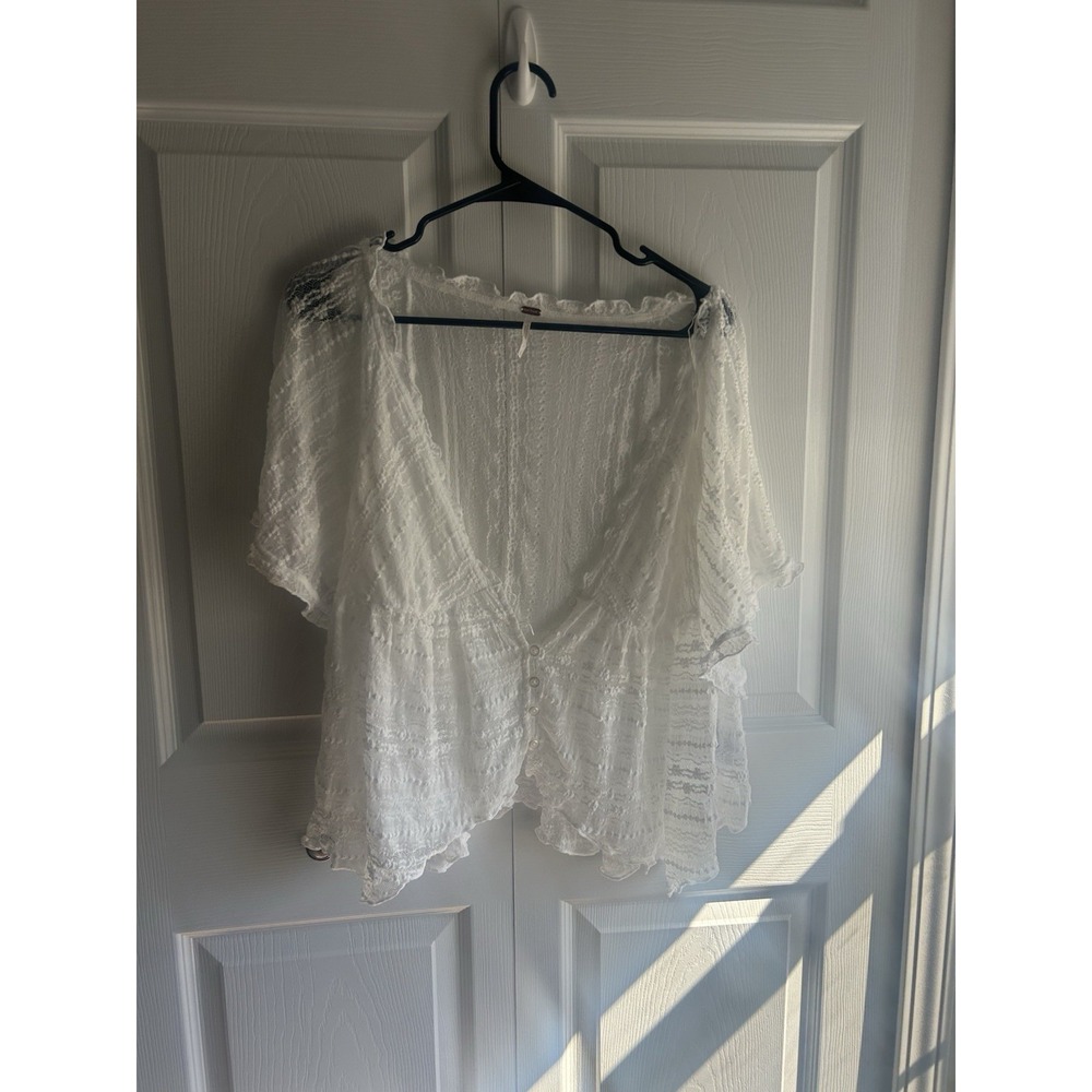 Free People White Lace V-Neck Short Sleeve Button Front Blouse Womens S